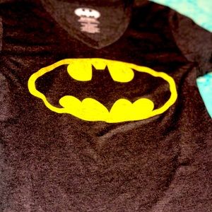 Batman V-Neck! 🦇🖤
